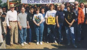 1995 Total solar eclipse group Pinahat, India