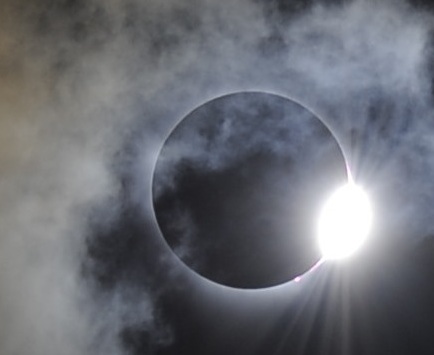 diamond ring from solar eclipse